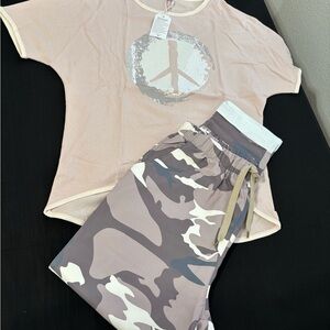 NWT Peace Sign Pink Top and Camouflage Pants Set, Size Small.